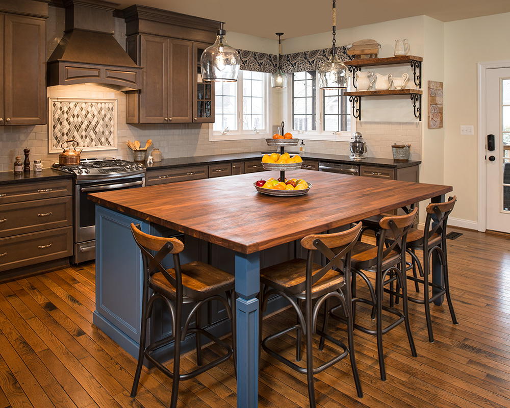 Farmhouse Interior Design - Kitchen